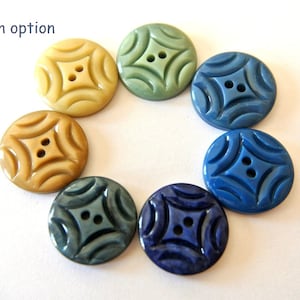 6 Antique vintage plastic buttons -select an options