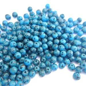 50 Beads, glass vintage beads, 5mm blue withblack dots