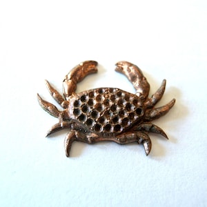 2pcs Vintage crab metal stamping suitable for adding rhinestone or painting 27mmx20mm