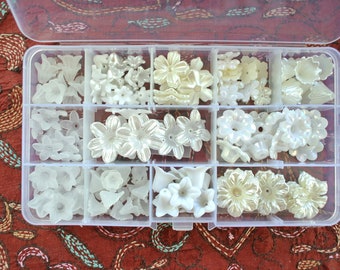 150 FLOWERS BEADS new beads, plastic beads, pearlized ivory and white, frosted white 15 types