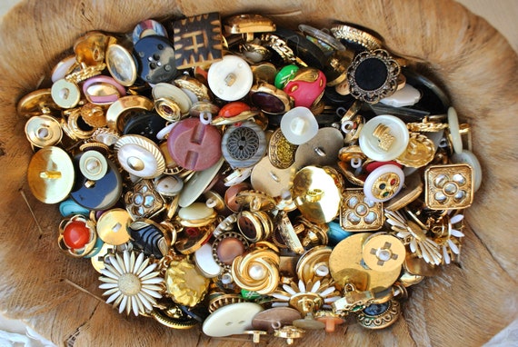 Lot of 24 Large Vintage Coat Buttons - 1 3/4 - 1 1/2 - 1 1/4