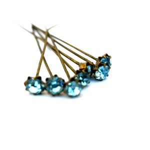 6 Vintage Swarovski headpins light blue crystal 6mm-RARE size of the crystals