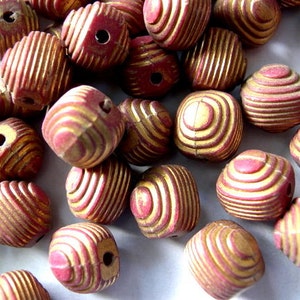 20 VINTAGE beads pink with gold color trim 11mm