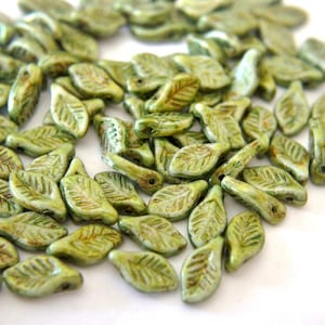 Leaves beads, Czech glass beads, 12mmx6mm, 20pcs in green shade, unique shape