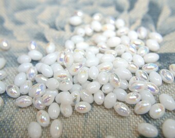 20 Glasperlen weiß milchig Böhmische Perlen, neu, 6mmx4mm