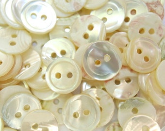10 Vintage Shell Buttons: Natural Color, 11mm