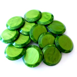 6 vintage plastic knopen, groen, mogelijk kleine knopen: selecteer de maat
