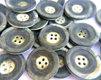 77 knopen, 28 mm, GROOT zwart met beige vintage plastic knopen