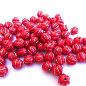 25pcs Czech glass beads,  8mm melon beads, red with gold