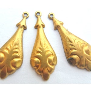6 Vintage metal beads, dangling beads bronze color, 30mm length
