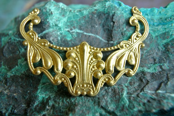 Metal store jewelry findings