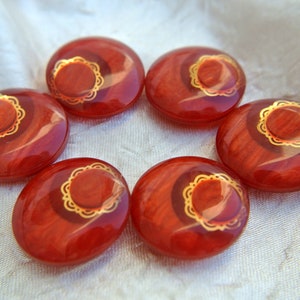 6 Buttons flowers, vintage red buttons with inside gold color flower 15mm