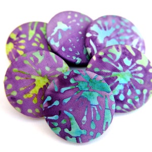 6 Batik Fabric Covered Buttons: Handmade Cotton Buttons (32mm)