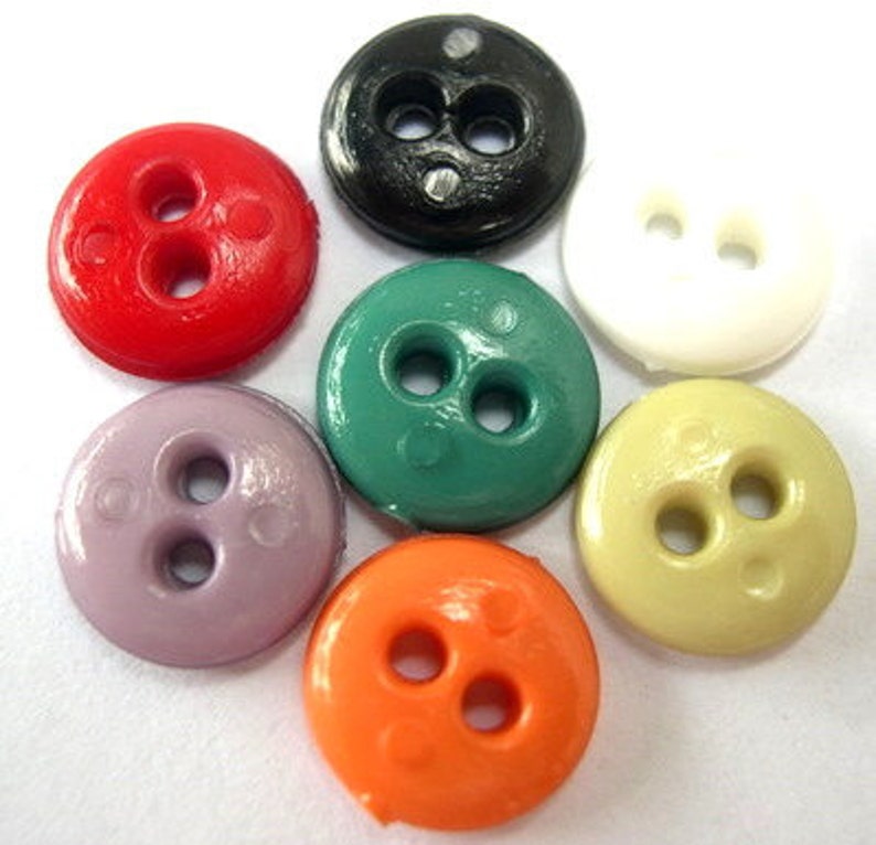 70 Vintage plastic buttons set of 7 colors can be use as Etsy