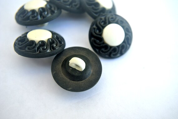 Lot De 6 Boutons Vintage Fleur - Noirs Et Roses, Plastique Des Années 1950, Jamais Utilisés
