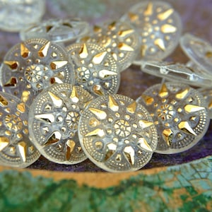 Buttons, 60 Vintage flower buttons etched trim in gold on clear plastic jewel buttons, 23mm /Sa75
