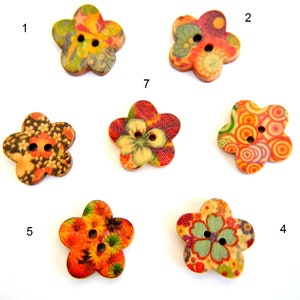 10 bottoni in legno a forma di fiore in colori assortiti 18 mm: seleziona i tuoi fiori preferiti