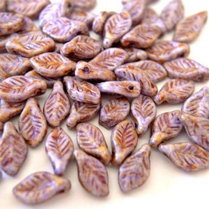 Leaf shape beads, Czech glass 12mmx6mm, 20pcs in purple shade, elegant leaves beads