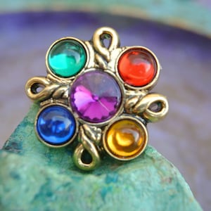 Buttons, 6 Vintage flower buttons gold color with colorful trims shank buttons 30mm