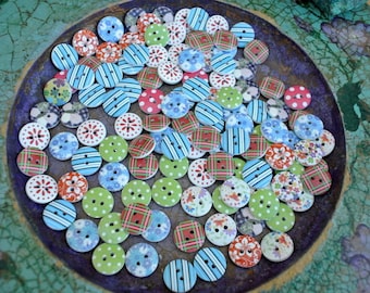 115 Wood buttons 15mm mix of assorted designs