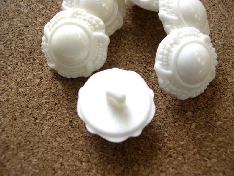 thick 6 Vintage flowers buttons white plastic shank buttons-choose size