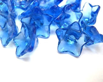 15 flowers blue beads translucent  14mmx7mm