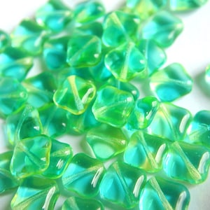 15 Czech glass beads, square green and yellow shades 10mm glass Czech beads