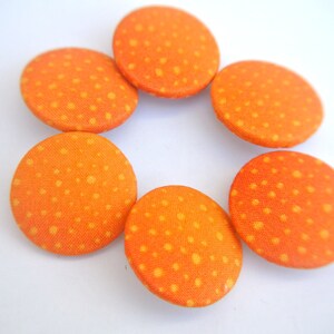6 Fabric covered buttons handmade buttons, made of cloth cotton 32mm/3.2cm, retro style fabric dots design