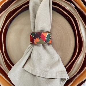 Fall Leaves Wooden Napkin Ring: Thanksgiving Table Decor