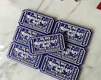 Bilet do klubu książki Romantasy wydrukowany w 3D: wystrój biblioteki książkowej