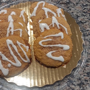 Pumpkin struesel cookies