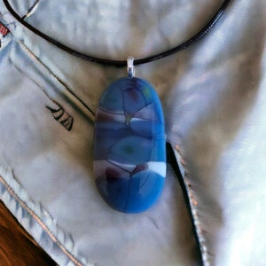 Blue fused glass pendant necklace, Harrach 180