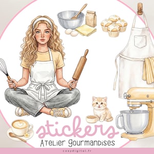 Peut inclure: Illustration à l'aquarelle d'une femme aux cheveux blonds bouclés, vêtue d'un t-shirt jaune, d'un tablier blanc et d'un pantalon gris, tenant un fouet et un rouleau à pâtisserie. Autocollants sur le thème de la pâtisserie.
