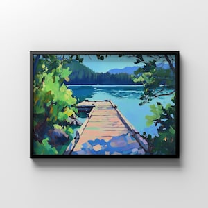 Puede incluir: Una pintura de un muelle de madera que se extiende hacia un lago con exuberantes árboles verdes a cada lado. El agua es de un azul vibrante y el cielo es de un azul claro. Las montañas en la distancia son de un azul brumoso.