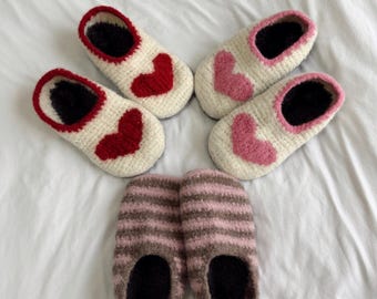 Crochet SoftFelt Slippers Pattern - Christmas Gift Ideas - Valentines Day - Cozy Wool Home Shoes