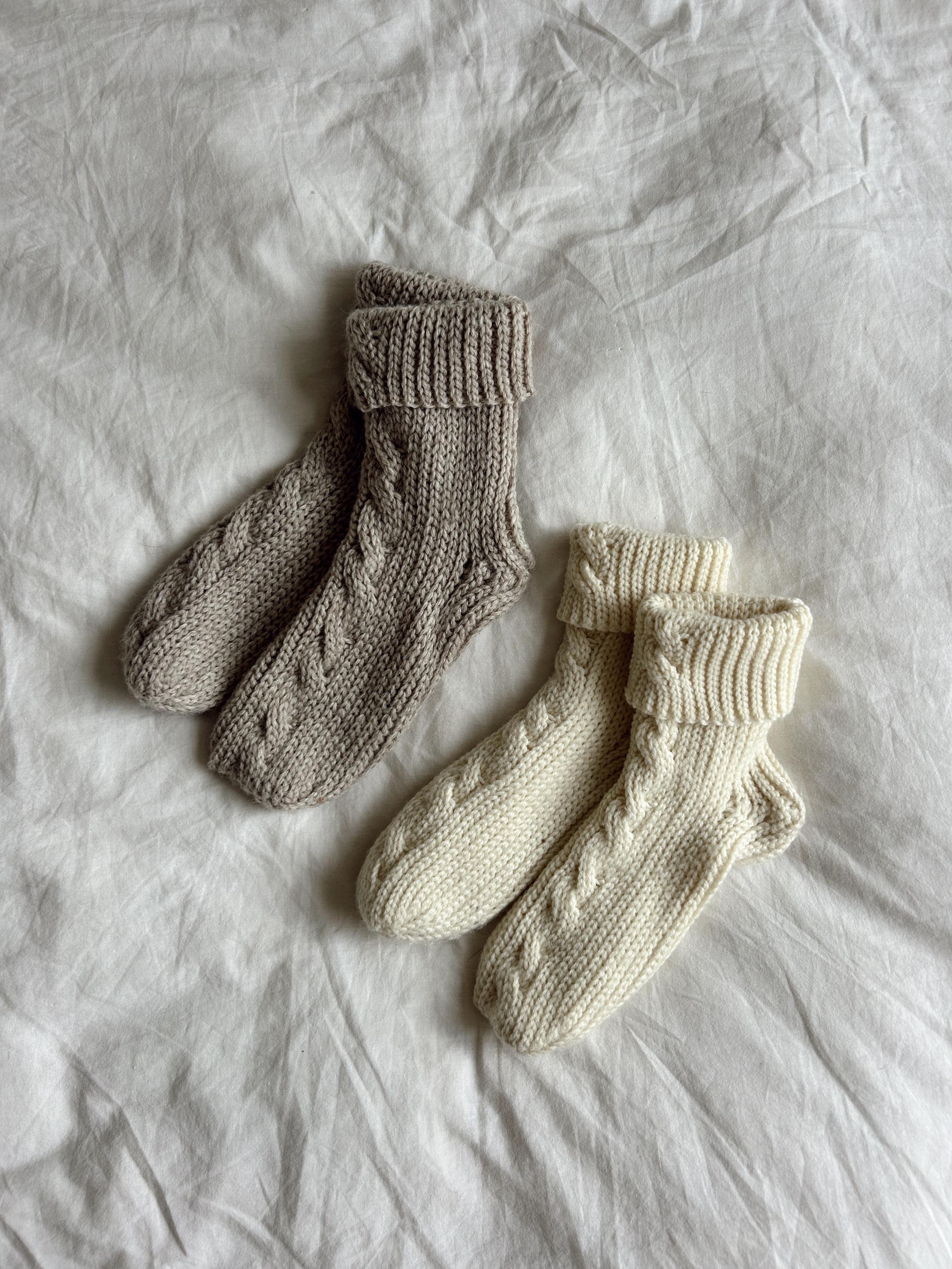 32 Men’s Crochet Patterns for Hats, Sweaters, Shirts, Slippers, and More 4 Cable Socks Crochet