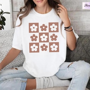 Retro Checkered Flowers Shirt, Retro Flowers Shirt, Boho Floral Shirt, Gift For Mom Spring Shirt, Trendy Floral Tee, Nature Lover Gift
