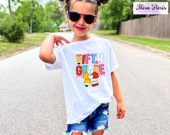 Personalized 5th Grade Back To School Shirt, Bow Name Teacher Tee
