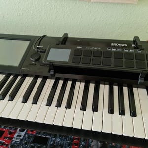 Korg Kronos 1/X / 73/88 NanoPad 2 Mount