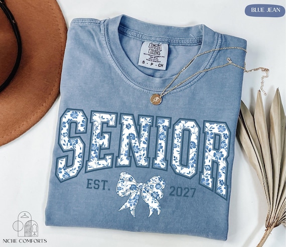 Comfort Colors® Senior Est 2026 Shirt, Senior Coquette Shirt, Graduation Gift, Retro Senior Shirt, Floral Senior Shirt, Senior 2026 Shirt