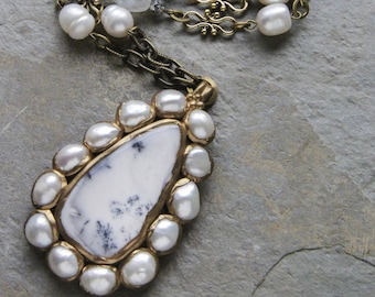 Agate & Pearl Pendant Necklace: Vintage Czech Glass Beads (N-4026)