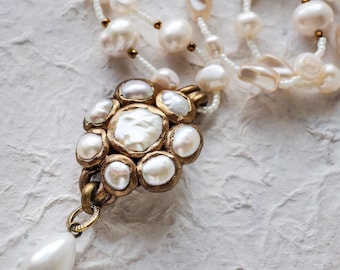 White freshwater pearl small pendant with drop (N-5313)