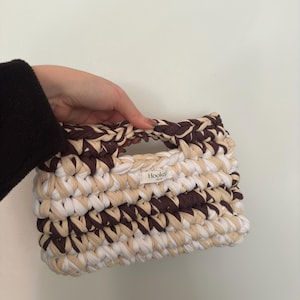 Crochet Tote Bag, Mini Chunky Crochet Bag, Tshirt Yarn crochet Bag, Handmade Bag, Colour options, Medium Handbag, Shoulder bag