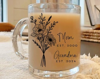 Promoted to Grandma Gift, Mom to Grandma, Custom New Grandmother Gift, New Grandma Gift, Pregnancy Announcement, Custom Floral Grandma Mug