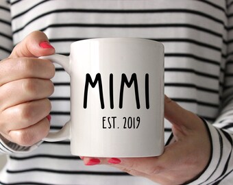 Personalized Mimi Est. 2024 Mug: Pregnancy Announcement Gift