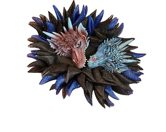 Dragon Lovers Wreath – Fantasy Home Decor, Mythical Dragon Duo, Unique Gift for Dragon Fans