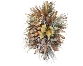 Elegant Gold and Green Holiday Wreath – Rustic Front Door Decor with Glitter Bow, Handmade Seasonal Home Accent