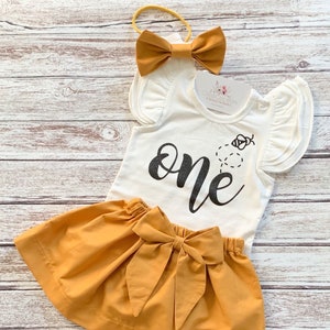 Bumble Bee First Birthday Outfit Girl, Bee Birthday Party, 1st Birthday Girl Outfit, Honey Bee Birthday, Bee Birthday Shirt