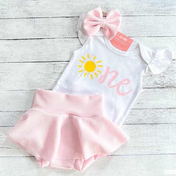 You Are My Sunshine First Birthday Outfit Girl, 1st Birthday Shirt, Smash Cake Outfit, Niece Aunt Gift