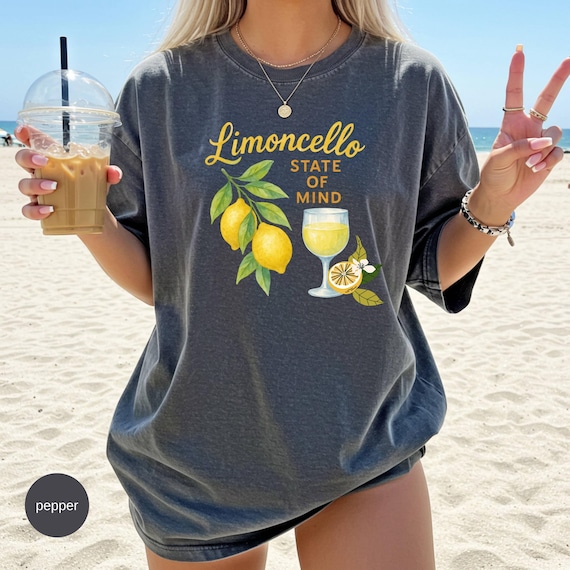 Limoncello Graphic Tee, Italian Summer Lemon Shirt, Comfort Colors Vintage Citrus T-Shirt, Amalfi Coast Vacation Top